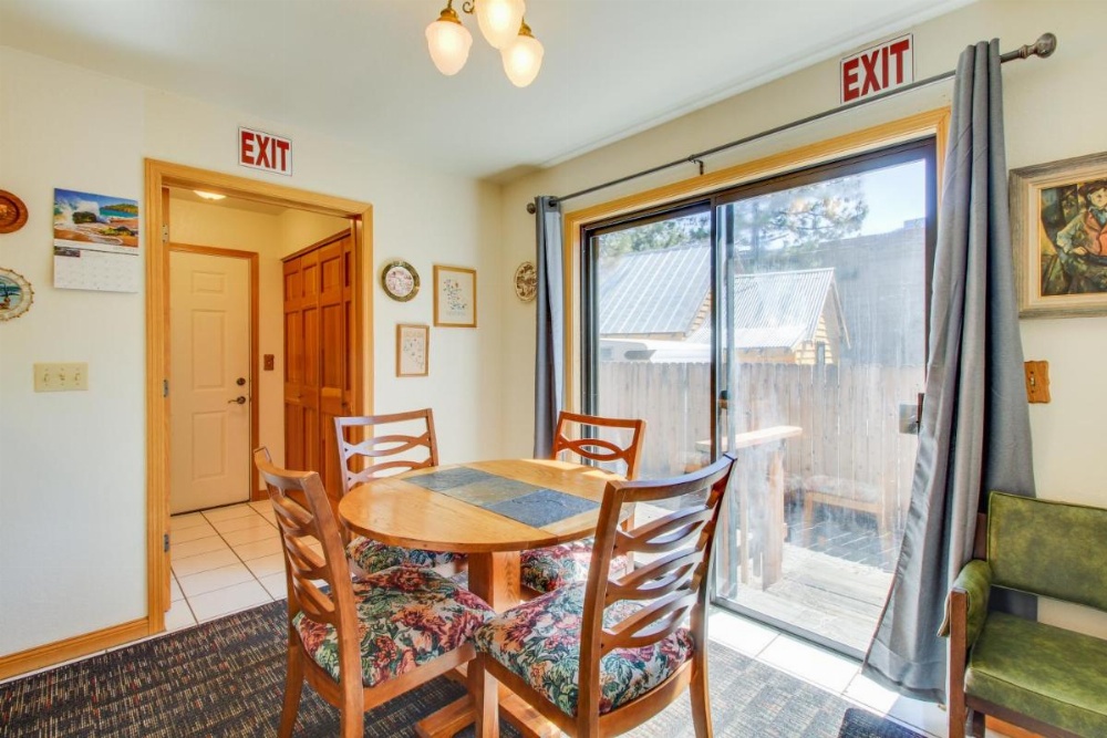 Cabin at Stateline Image 12